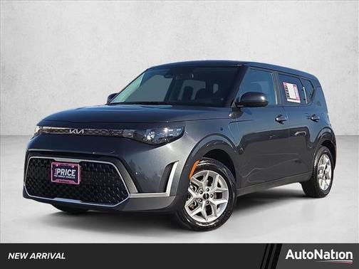 Gravity Gray 2024 Kia Soul LX