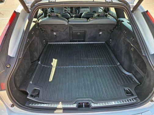2021 Volvo V90 T6 Inscription