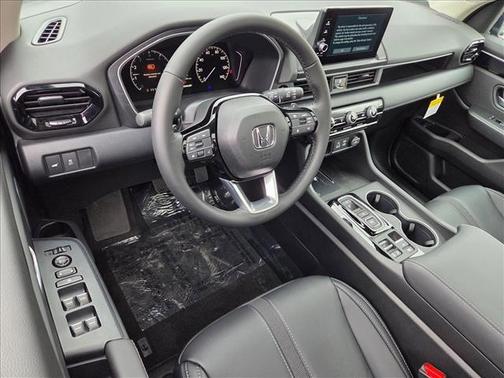 2025 Honda Pilot Touring 8-Passenger