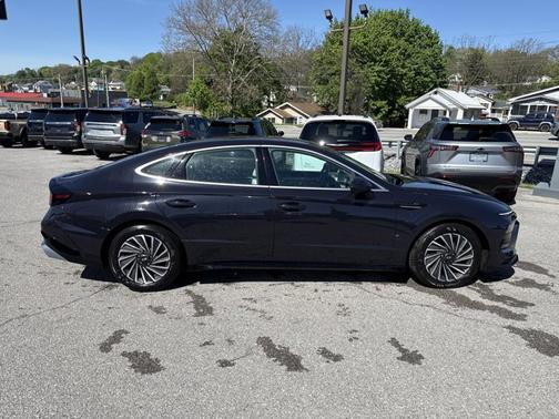 Blue 2025 Hyundai SONATA Hybrid Limited