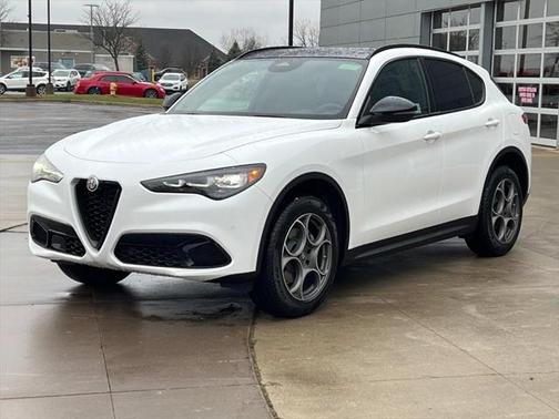 2025 Alfa Romeo Stelvio Sprint