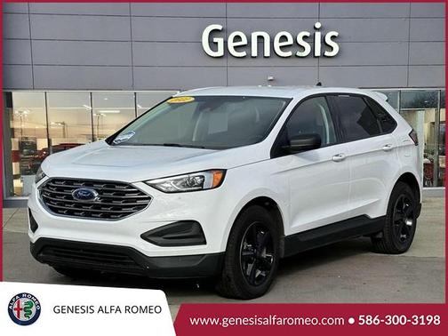 2022 Ford Edge SE