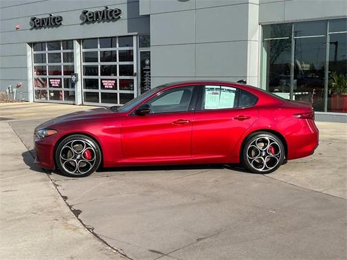2022 Alfa Romeo Giulia Veloce