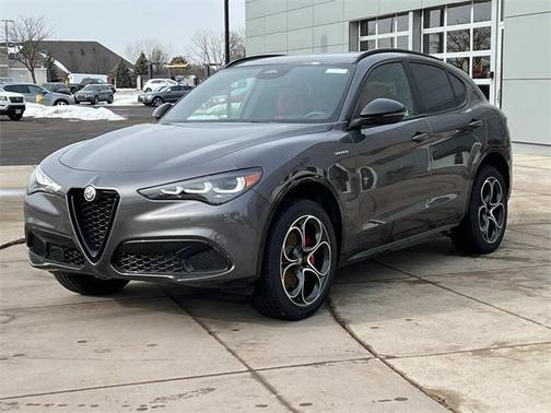 2025 Alfa Romeo Stelvio Sprint AWD