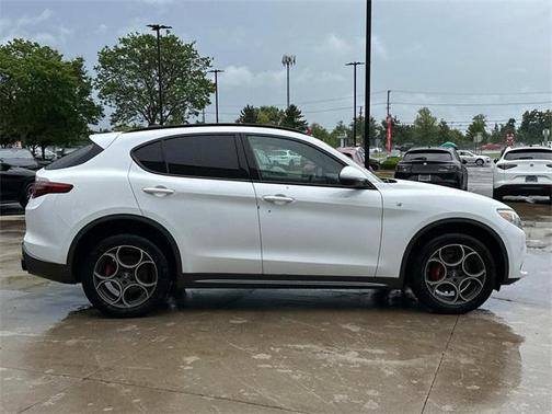2023 Alfa Romeo Stelvio Ti