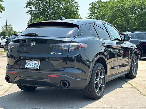 2025 Alfa Romeo Stelvio Sprint AWD