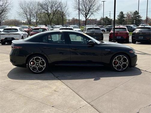 2024 Alfa Romeo Giulia Veloce AWD