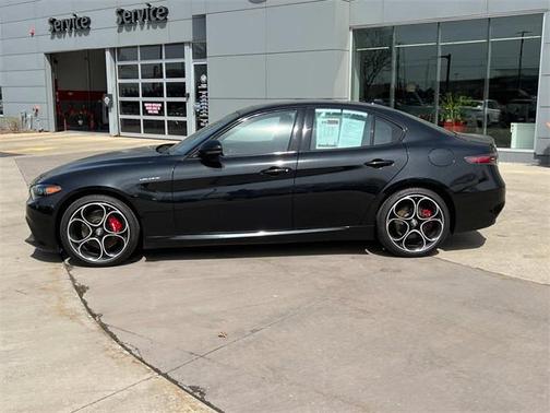 2024 Alfa Romeo Giulia Veloce AWD