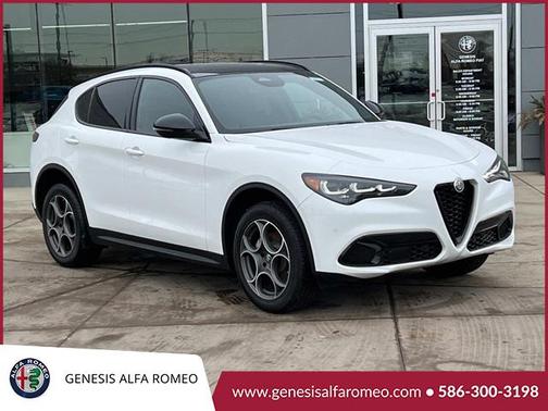 2025 Alfa Romeo Stelvio Sprint AWD