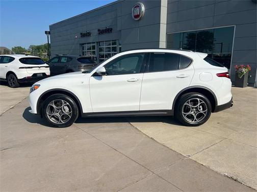 2022 Alfa Romeo Stelvio Ti