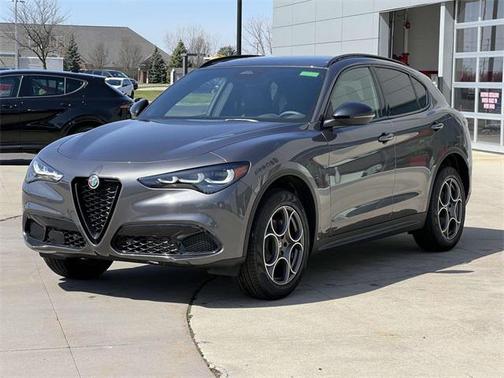 2025 Alfa Romeo Stelvio Sprint AWD