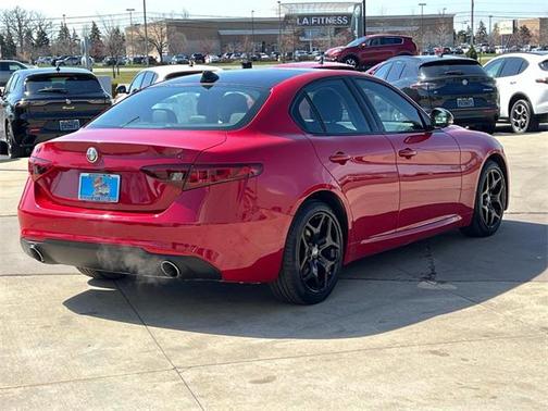 2021 Alfa Romeo Giulia Base