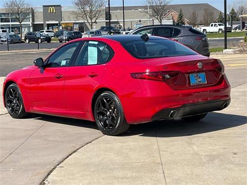 2021 Alfa Romeo Giulia Base