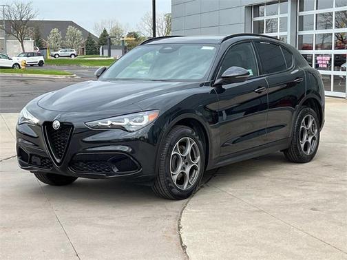 2025 Alfa Romeo Stelvio Sprint AWD