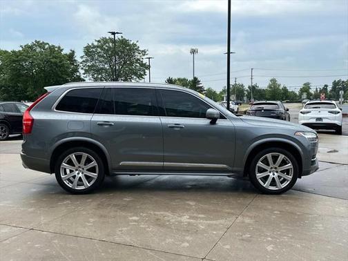 2019 Volvo XC90 T6 Inscription