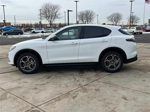 2025 Alfa Romeo Stelvio Sprint AWD
