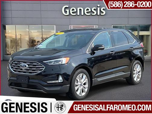 2022 Ford Edge Titanium