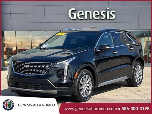 2022 Cadillac XT4 Premium Luxury