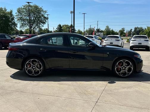 2022 Alfa Romeo Giulia Ti