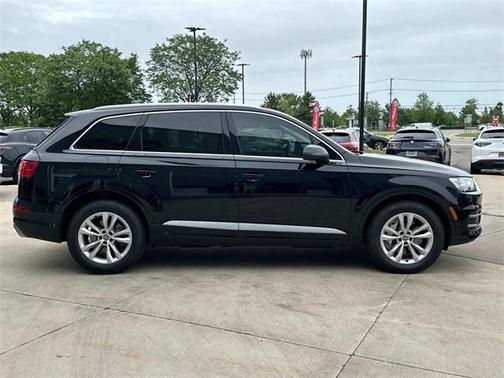 2019 Audi Q7 55 Premium Plus