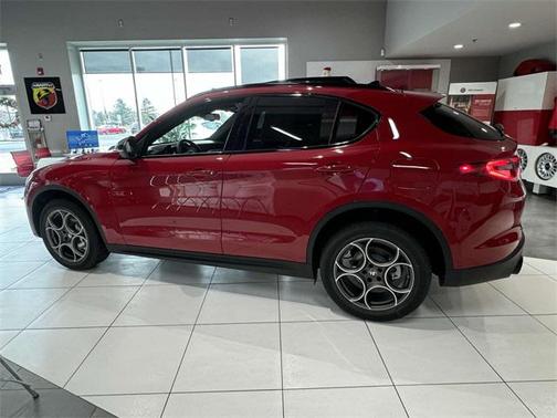 2025 Alfa Romeo Stelvio Sprint AWD