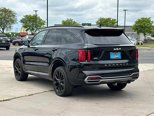 2022 Kia Sorento SX