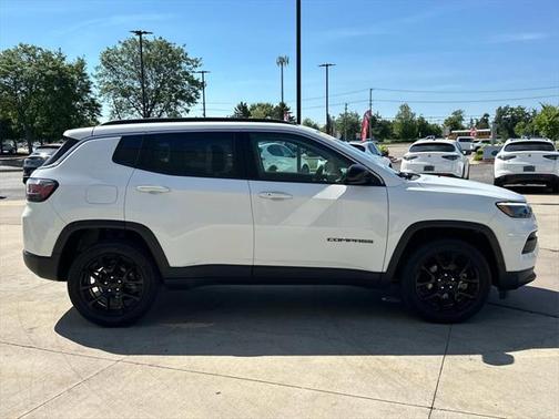 2022 Jeep Compass Latitude Lux