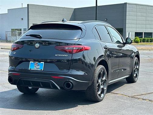2023 Alfa Romeo Stelvio Veloce AWD