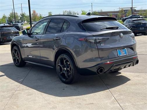 2025 Alfa Romeo Stelvio Sprint AWD