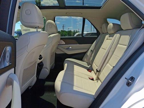 Polar White 2026 Mercedes-Benz GLE 350 Base 4MATIC