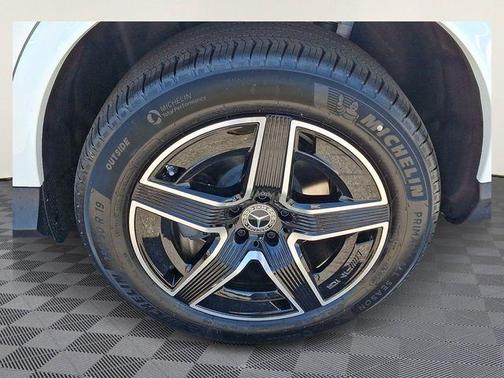 Polar White 2026 Mercedes-Benz GLC 300 Base 4MATIC