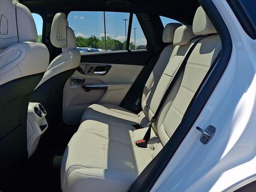 Polar White 2026 Mercedes-Benz GLC 300 Base 4MATIC