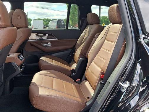 Black 2026 Mercedes-Benz GLS 580 Base 4MATIC