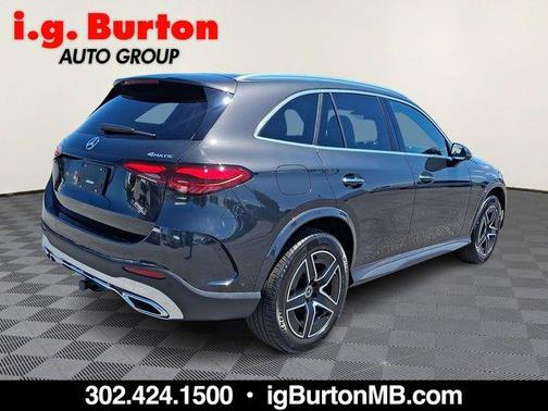 Graphite Gray Metallic 2026 Mercedes-Benz GLC 300 Base 4MATIC