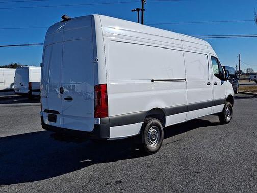 2026 Mercedes-Benz Sprinter 2500 High Roof