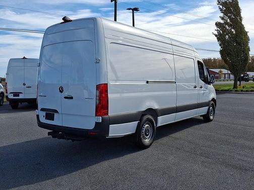 2025 Mercedes-Benz Sprinter 2500 High Roof