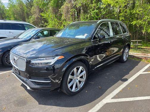 Onyx Black Metallic 2017 Volvo XC90 Hybrid T8 Excellence