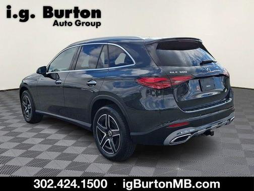 Graphite Gray 2026 Mercedes-Benz GLC 300 Base 4MATIC