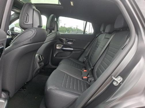 Graphite Blue 2027 Mercedes-Benz GLC 300