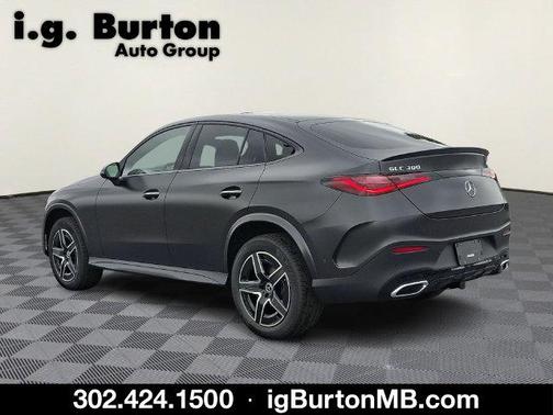 Graphite Blue 2027 Mercedes-Benz GLC 300