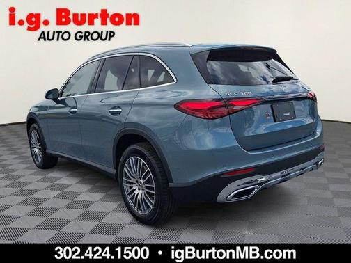 Verde 2026 Mercedes-Benz GLC 300 Base 4MATIC