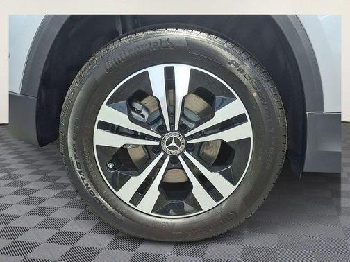 Citrus 2026 Mercedes-Benz GLA 250 Base 4MATIC
