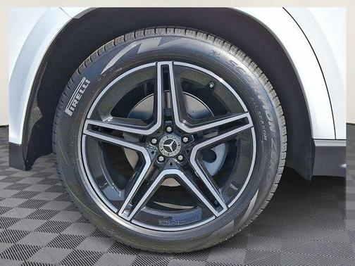 Polar White 2026 Mercedes-Benz GLS 450 4MATIC