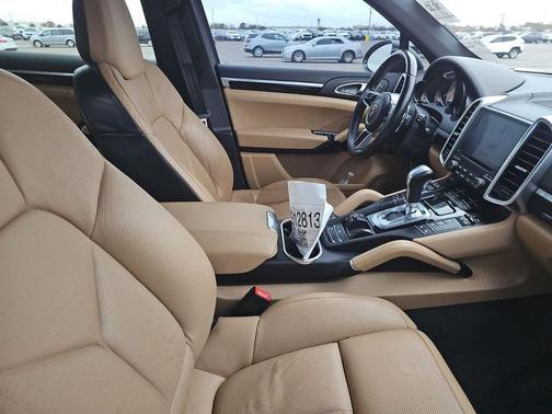 2018 Porsche Cayenne Platinum Edition