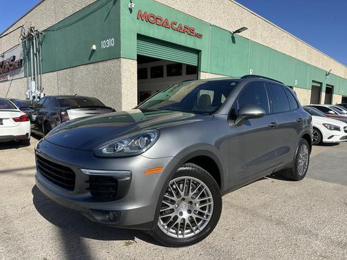 2018 Porsche Cayenne Platinum Edition