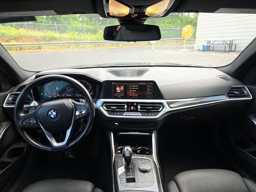 Mediterranean Blue Metallic 2020 BMW 330 330i