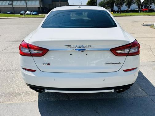 2014 Maserati Quattroporte GTS