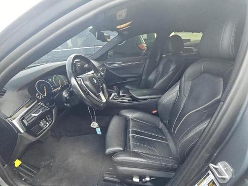 2019 BMW 540 540i sport pkg