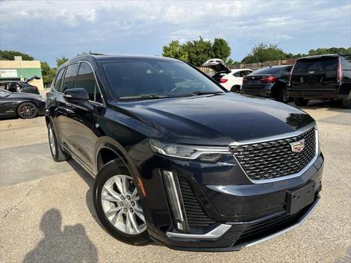 2022 Cadillac XT6 Luxury FWD