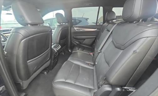 2022 Cadillac XT6 Luxury FWD